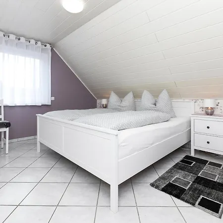Ferienwohnung Im Huus Bi'd Flinten אסנס