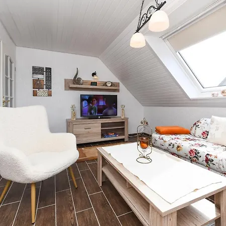 Ferienwohnung Im Huus Bi'd Flinten * אסנס